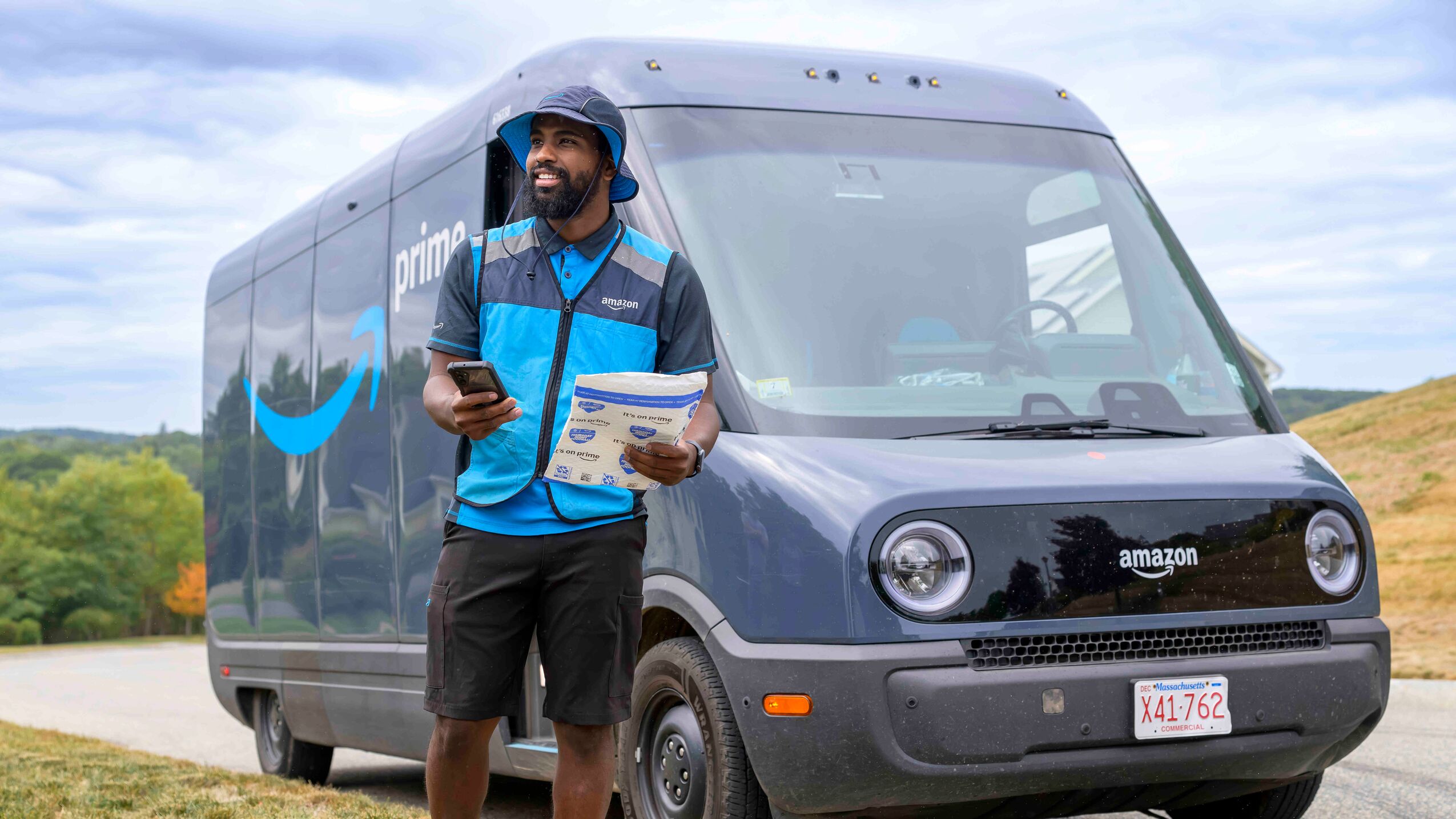 AI Tech In Amazon Vans Benefits Drivers - Food + Beverage Technology